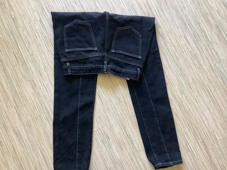 Zaujîmavé rifle boohoo, xs