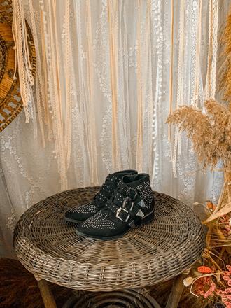 Čierne čižmy nízke vybíjané festival cowboy, deichmann,36