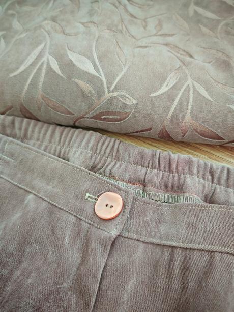 Pohodlný kostým, 48