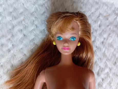 Barbie midge s náušnicami 1993,