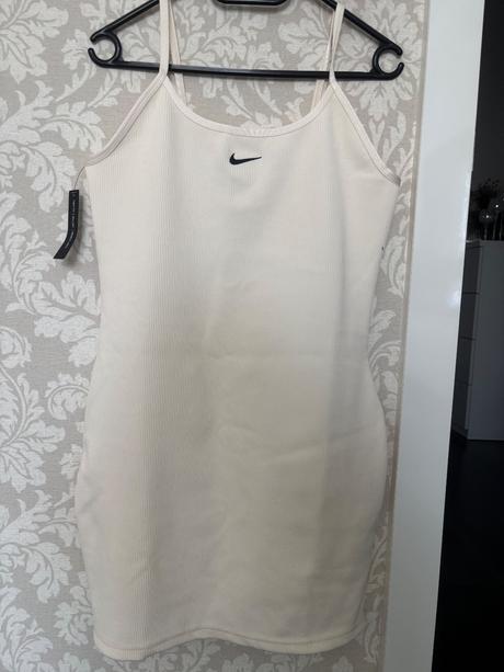Šaty nike, nike,m