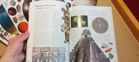 Universal knowledge library - science and history, 