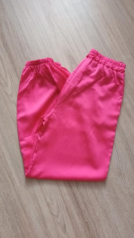Saténové nohavice,