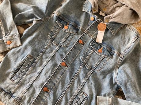 Rifľová bunda s kapucou, lindex,146