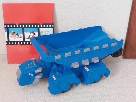 Dinotrux tonton, 