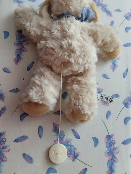 Ovečka - hrá melodiu,