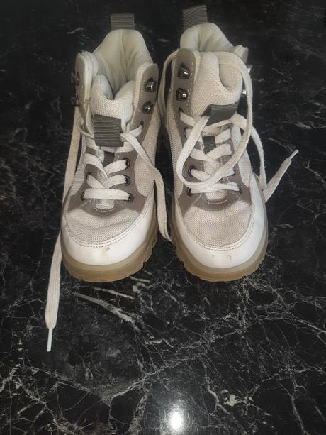 Topanky, reserved,33