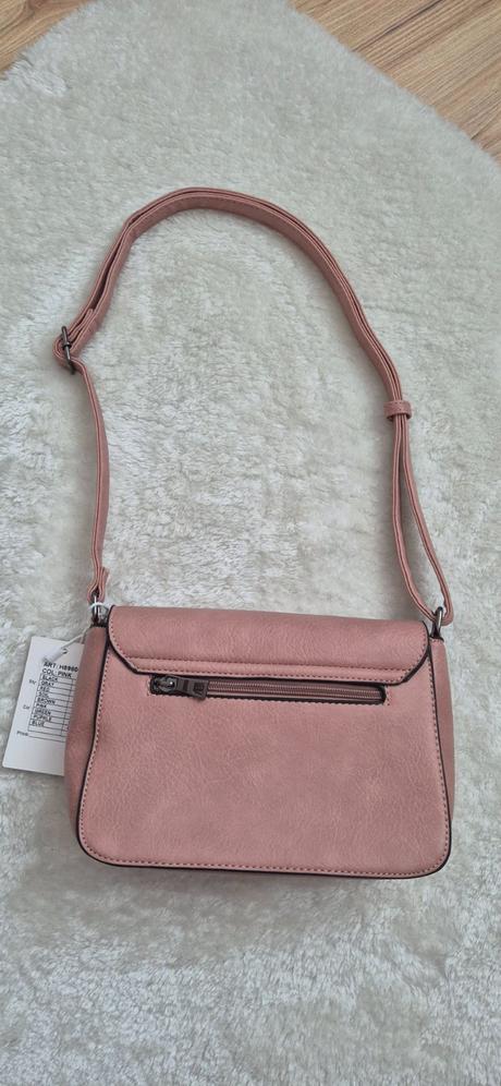 Krásna dámska kabelka, 