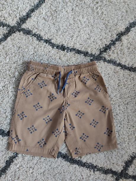 Letné tenké šortky 110/116, lupilu,110