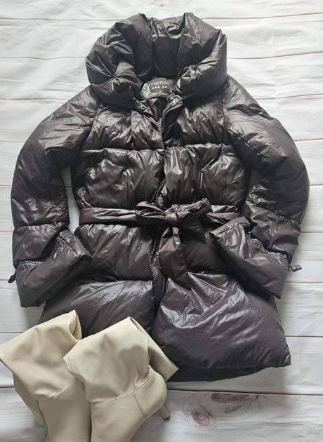 Krásna zaujímavá bunda zn.motivi, 38