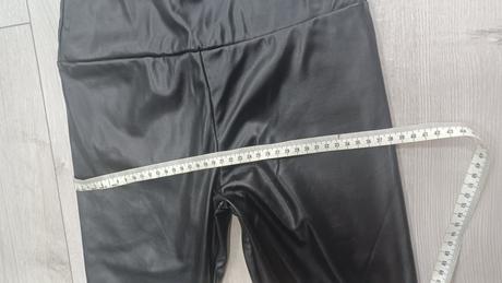 Koženkové legíny, s