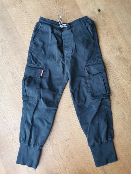 Kapsace, reserved,146