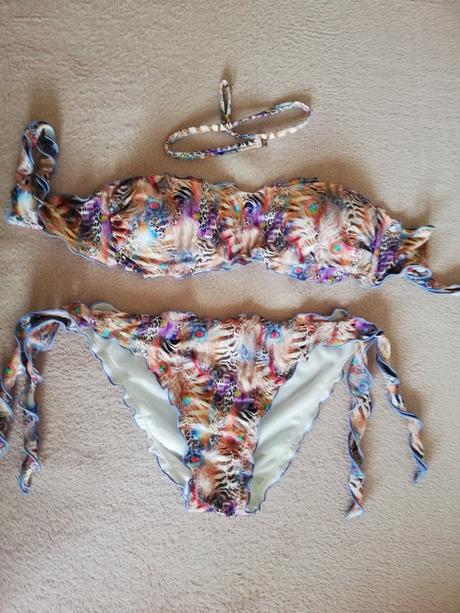 Dvojdielne plavky, 36