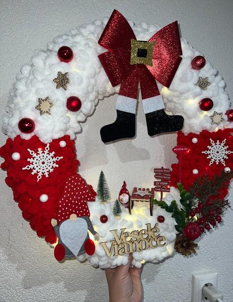 Vianočný veniec z puffy vlny xxl - červený, 