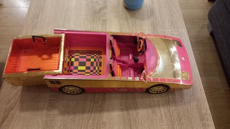 L.o.l. surprise luxusné auto s bazénom a tanečným, 