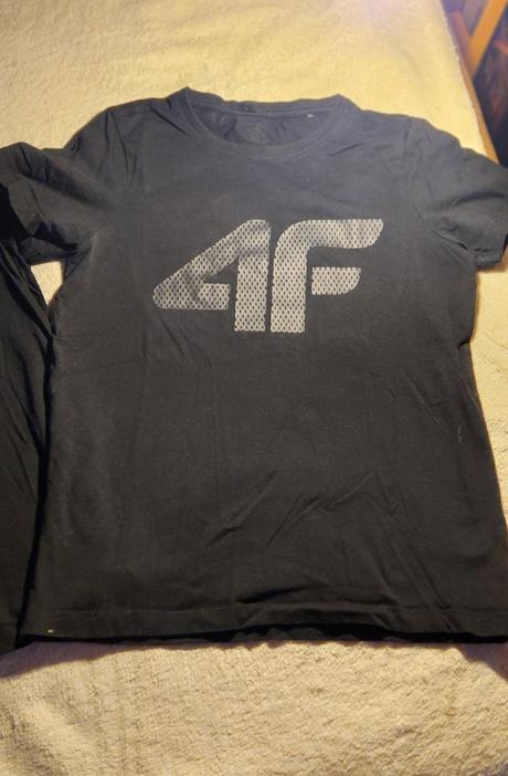 2x štýlové tričko 4f, 152