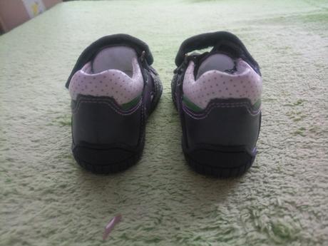 Krasne a maximalne pohodlne celokozene sandalky, lasocki,19