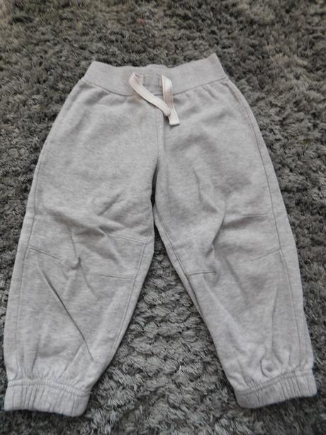 Voľné tepláky č.92-98, f&f,92