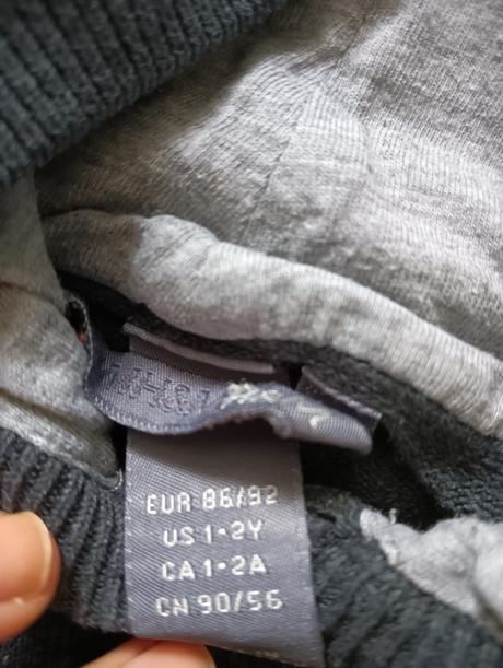 Sveter a kapucňou, h&m,86