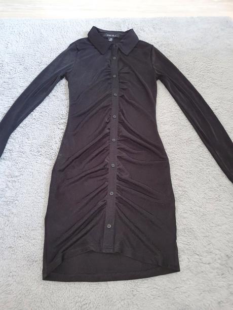 Krásne elastické sexi šaty, amisu,38