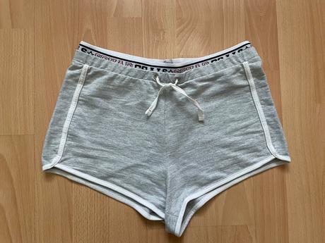 Balík dievčenských kraťasov, 158–170