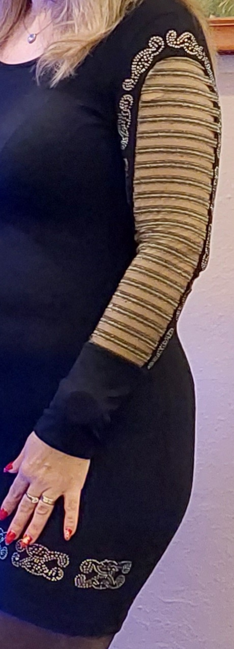 Elastické šaty uni,