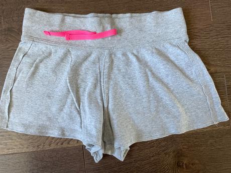 Next šortky, next,xs