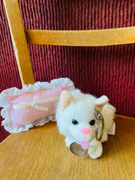 Vin-tage vankúšik a psík kľúčenka,