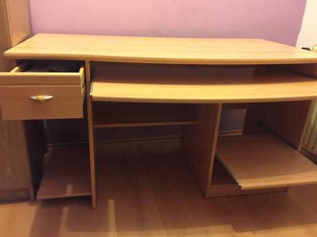 Veľký písací stolík, 