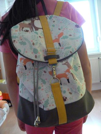 Dievčenský ruksak,