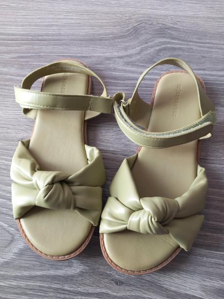 Sandále, reserved,33