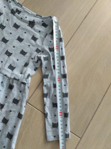 Mačičkové šaty, 92