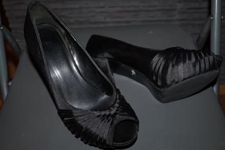 Satenove lodicky, 38