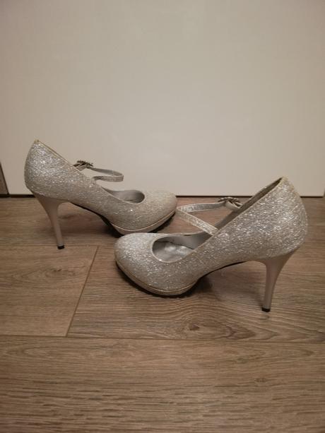 Strieborné, pohodlné lodičky, 36