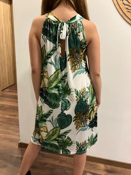 Letné ľahké šaty, s