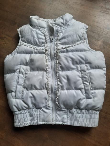 Pekna benetton vesticka, benetton,98