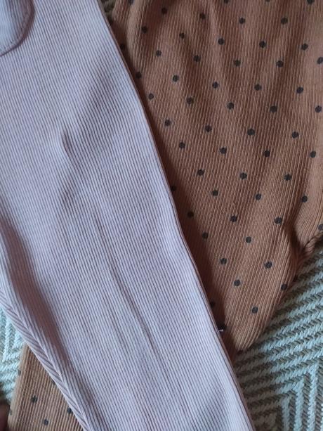 Vrubkovane legíny, zara,98