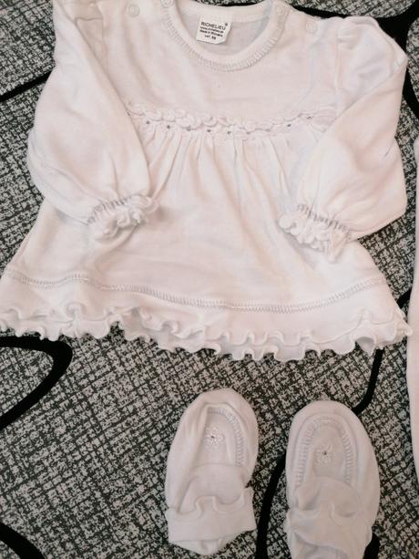 Súpravicka na krst, 68