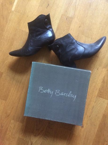 Kožené kotnikove topanky betty barclay, 39