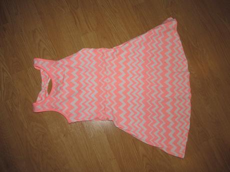 Neónovo ružové šaty v. 134, pepco,134