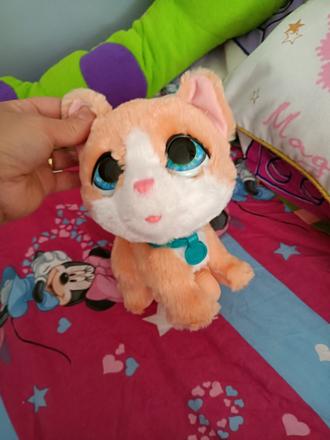 Interaktívna mačka fureal, 