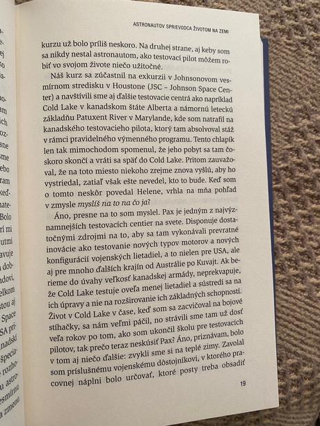 Astronautov sprievodca životom plk. chris hadfield, 