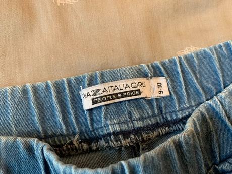 Džegíny, piazza italia,140