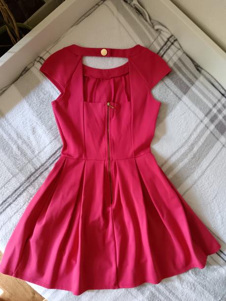 Ružové mini šaty, s