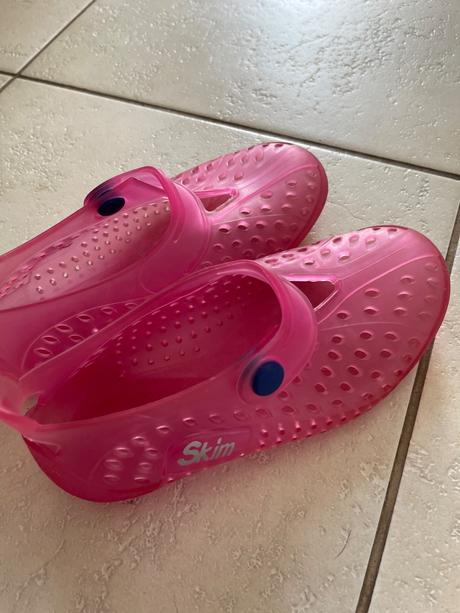 Gumené topánočky do vody, 28