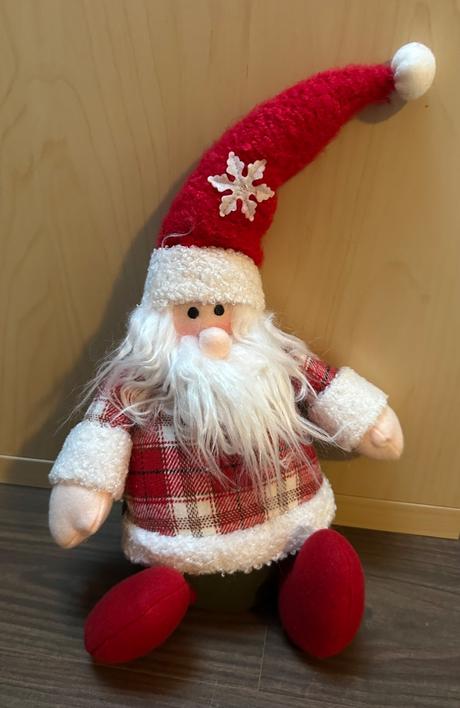 Plyšový sediaci santa, 