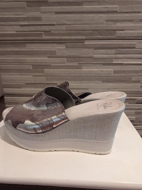 Kožené šľapky dámske, 40