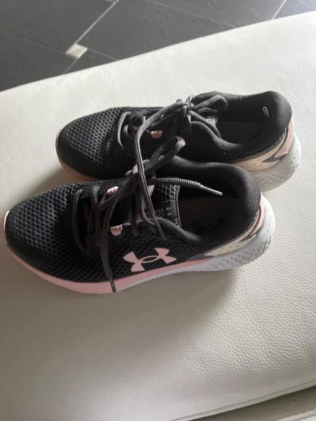Tenisky 35,5, under armour,35