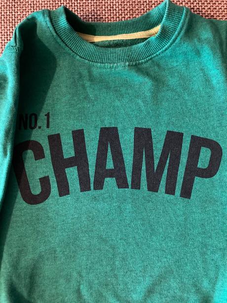 Pekna mikinka, next,92