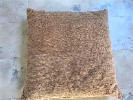 Dekoračný hustý vankúš, 